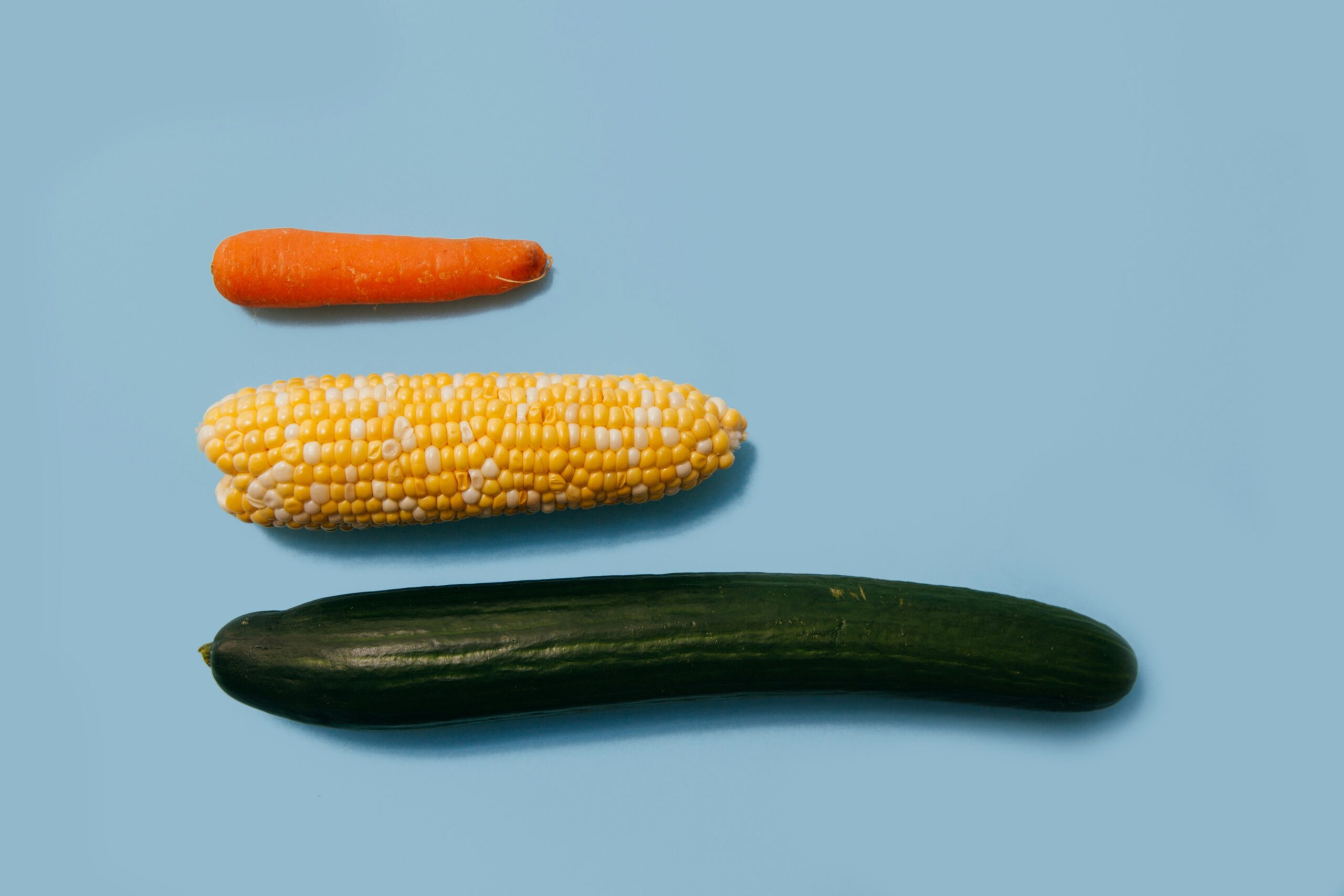 Illustration showing inflamed versus healthy skin due to dietary choices