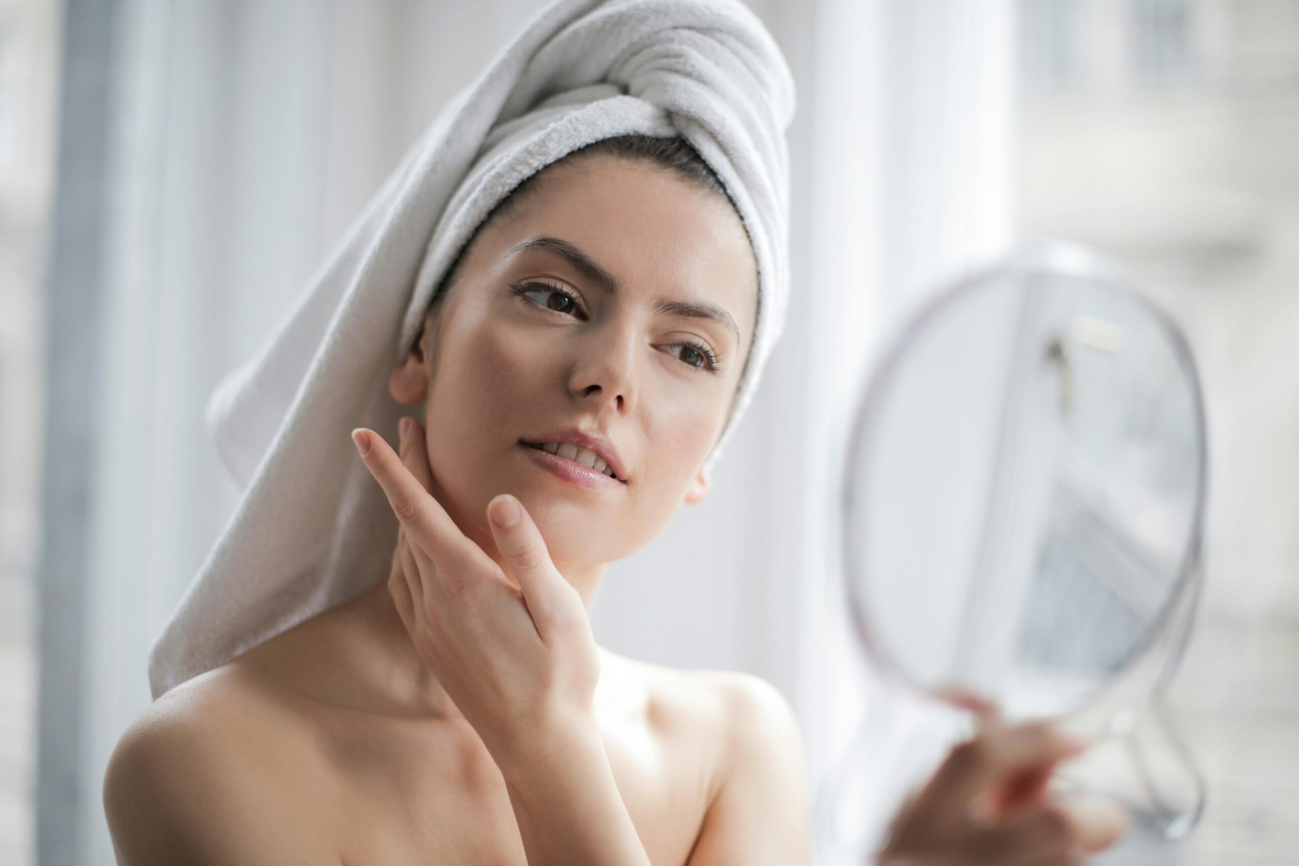 Side-by-side photo of someone’s skin before and after switching to farm-to-table skincare methods