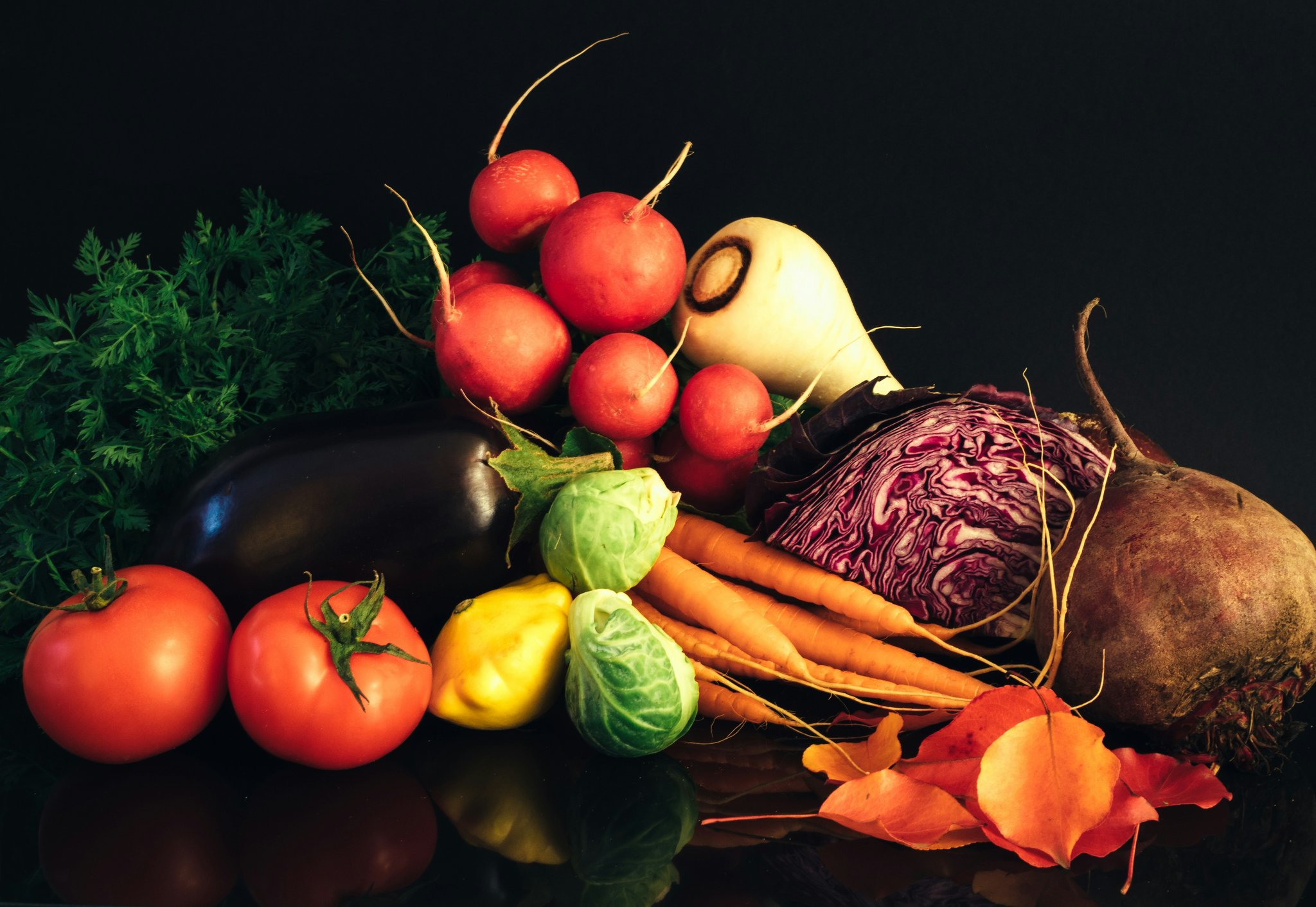 Comparison table showing different cooking methods’ impact on vegetable nutrition